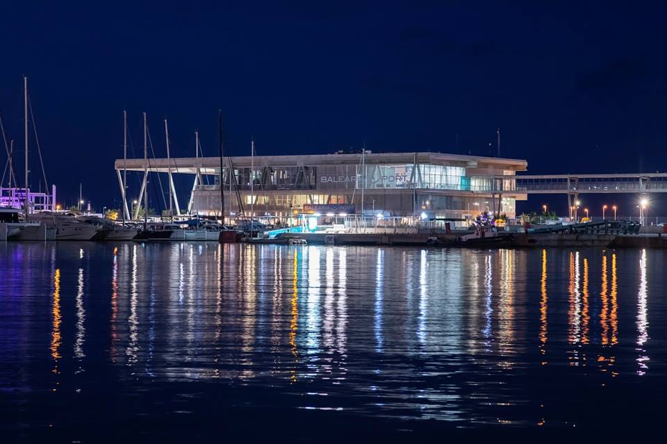 estacion maritima denia de noche