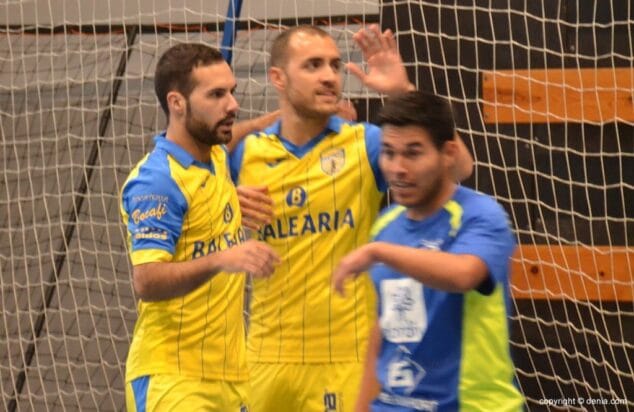 Victoria doble para el CFS Mar ante el CFS Castalla por 6 a 3 4 felicitando a blai por su primer gol