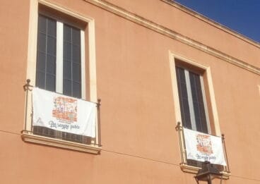 Pancartas Per Sempre Poble en Jesús Pobre