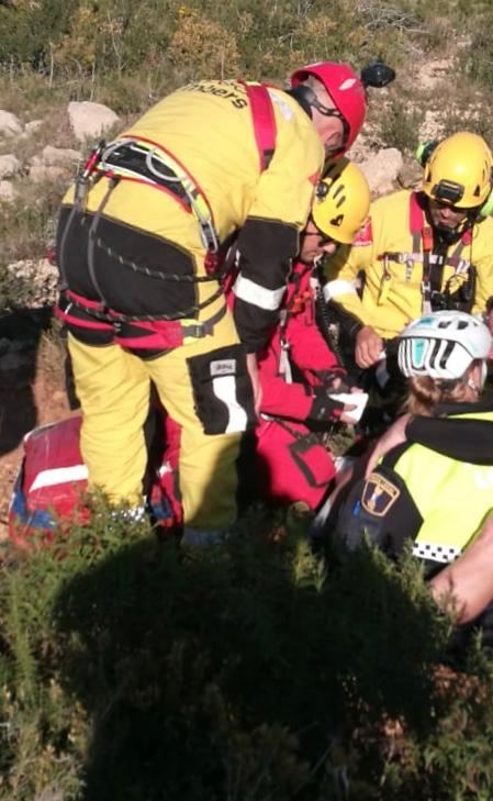 rescate a una mujer en el montgo