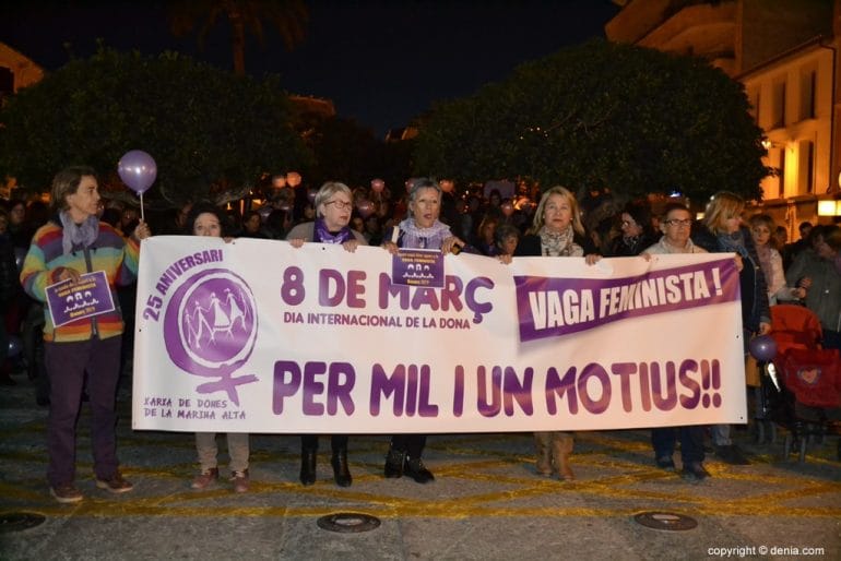 02 Manifestación feminista Dénia - Pancarta inicial