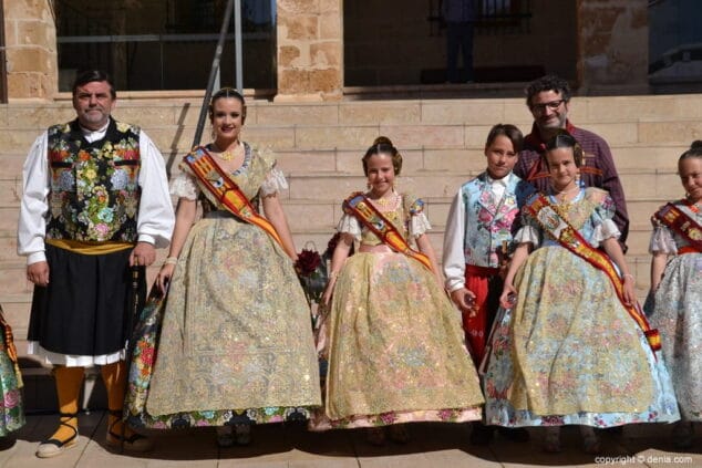Un intenso calor da la bienvenida a las fallas de Dénia en la primera jornada de pleitesías 2 03 pleitesias fallas denia 2019 les roques