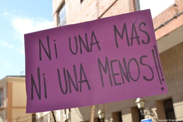 08 concentracion 8 marzo 2019 en denia pancartas reivindicativas
