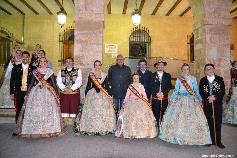 08 Recepción al nuevo presidente de la falla Diana