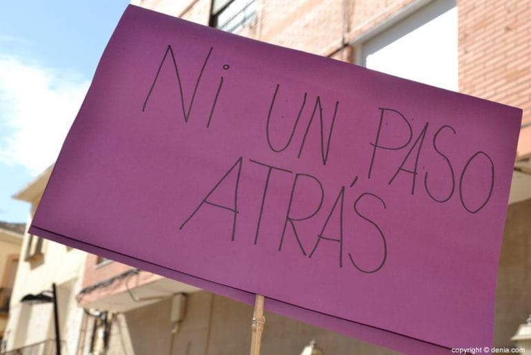Concentración 8 Marzo 2019 en Dénia - Pancartas reivindicativas