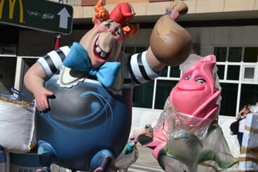 Plantà fallas Dénia 2019 – Ninots de la falla Saladar