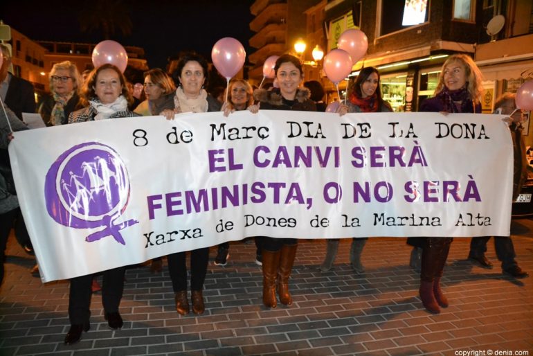 10 Manifestación feminista Dénia - Pancarta de la Xarxa de Dones