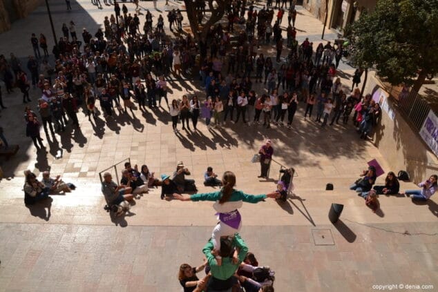 12 concentracion 8 marzo 2019 en denia muixeranga de la marina alta