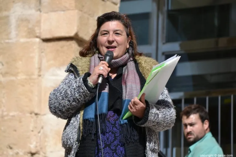 Concentración 8 Marzo 2019 en Dénia - Micro abierto