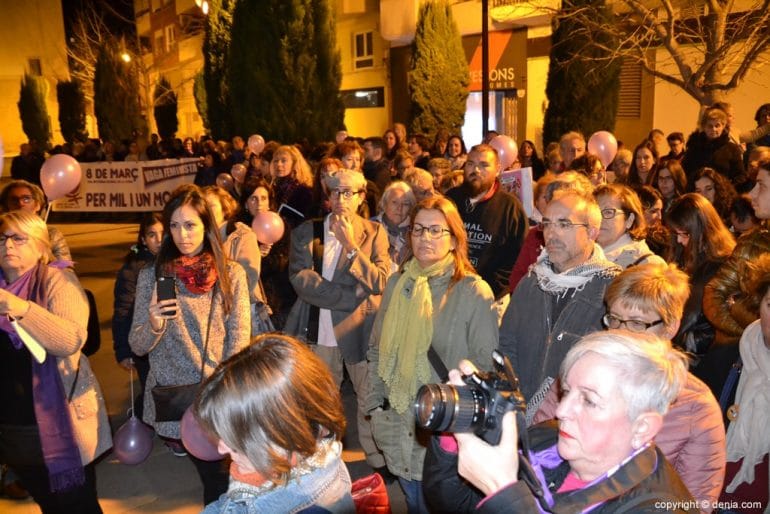 Manifestación feminista Dénia - Lectura del manifietso