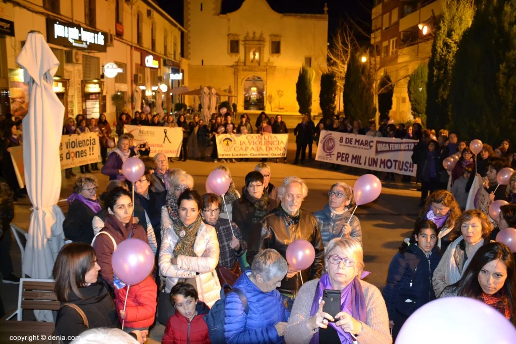 Manifestación feminista Dénia – Plaza del Consell