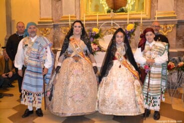 25 Ofrenda de flores en la iglesia – Falla Campaments