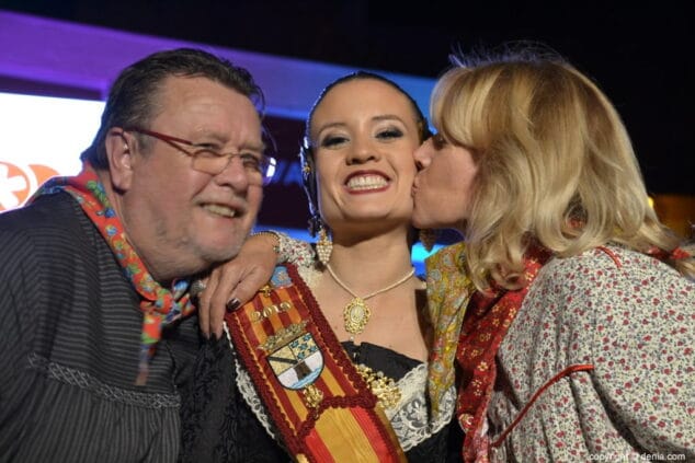 33 crida de las falleras mayores de denia 2019 amparo y sus padres