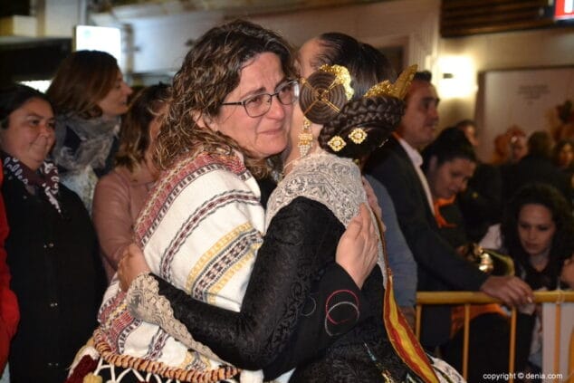 37 crema de la falla de la junta local fallera 2019 abrazo