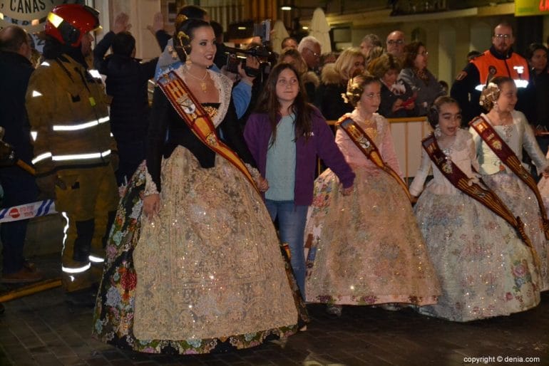 40 Cremà de la falla de la Junta Local Fallera 2019 - Rodeando el fuego