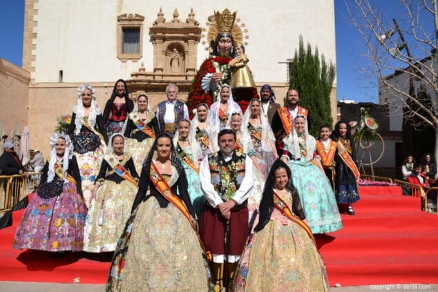 62 ofrenda de flores en la iglesia juntas locales invitadas