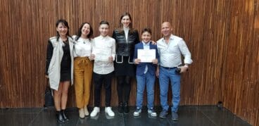 alumnos de primaria del colegio llebeig premiados por su expediente academico