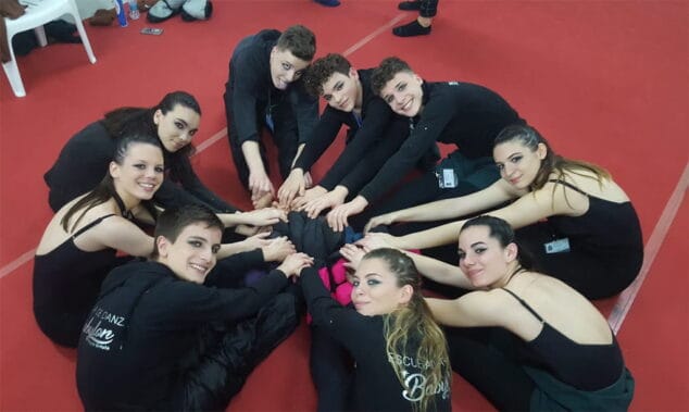 alumnos en concurso de danza anaprode babylon