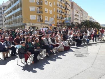 Asistentes al concierto de fallas del Saladar