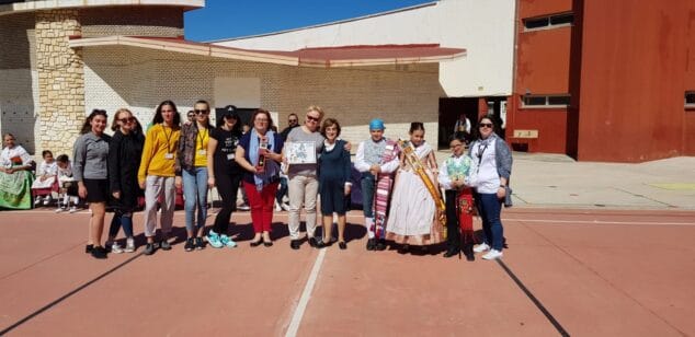 bailes populares en el colegio llebeig