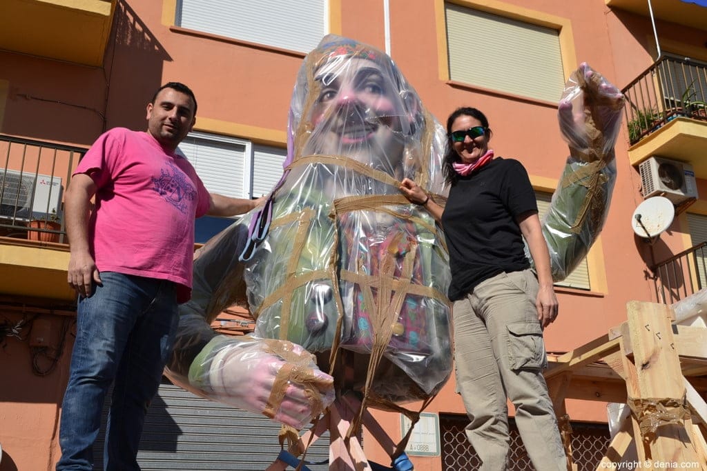 cargos de baix la mar con los primeros ninots