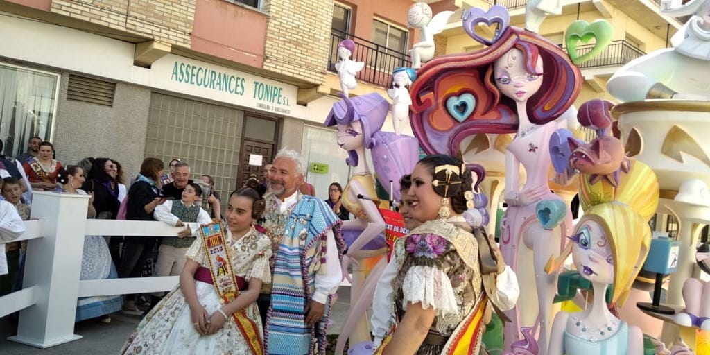 celebracion del primer premio en la falla campaments