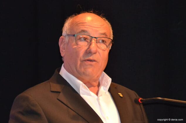 el edil de deporte vicent crespo