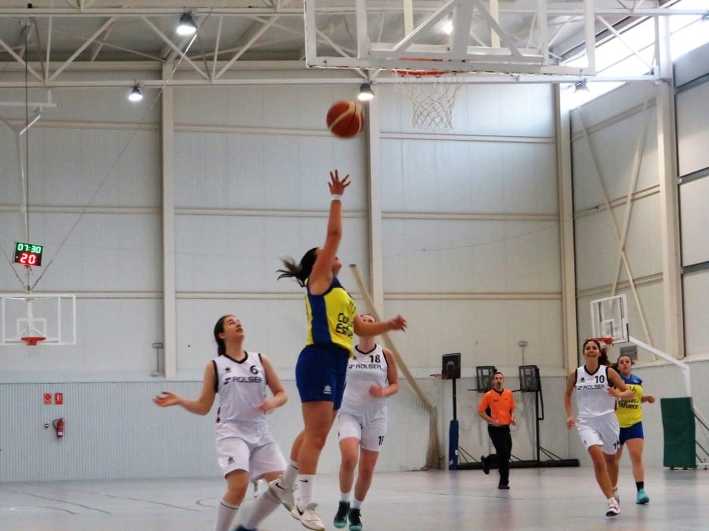 Doble derrota para los conjuntos sénior del Dénia Básquet 1 el senior femenino del denia basquet perdio contra el pedreguer