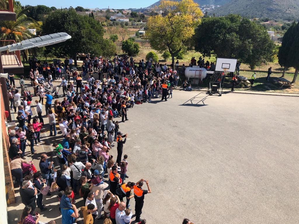 exhibicion en el parque de bomberos de denia
