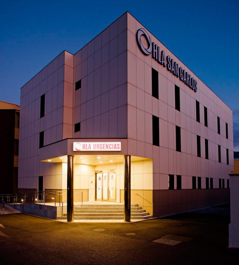 fachada hla san carlos noche