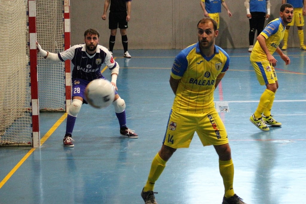 juanjo defendiendo un corner