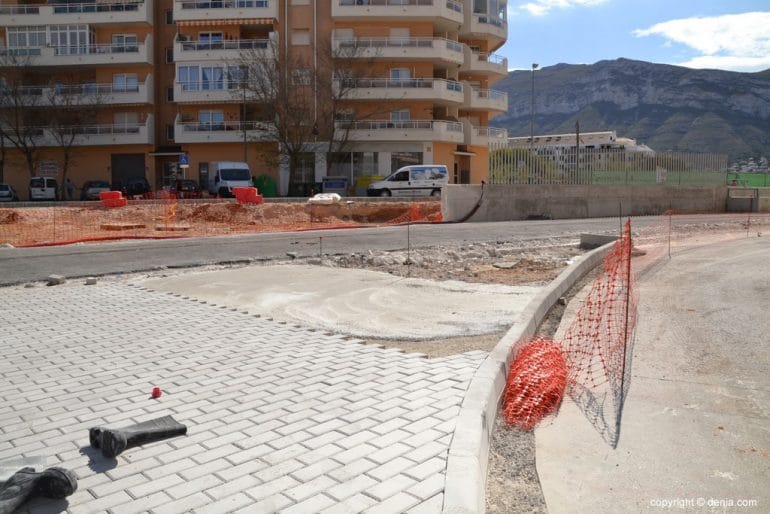 Muro entre Joan Fuster y Pintor Llorens derribado