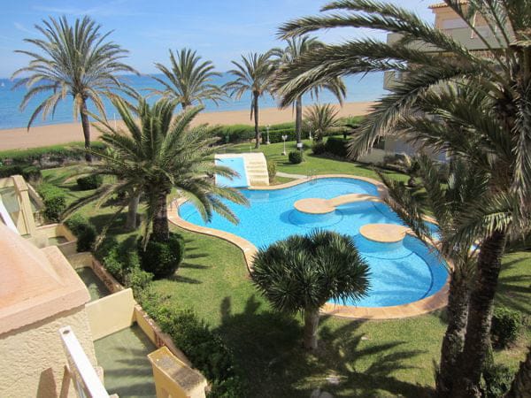 piscina comunitaria abbey properties