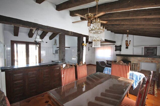 sala de estar y comedor estilo rustico stella inmo consulting