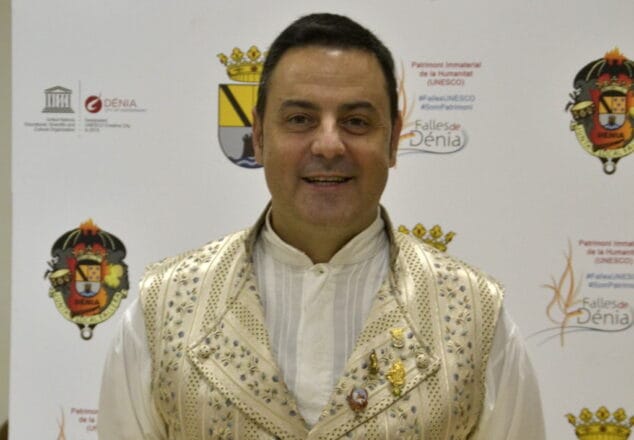 salva pegaso presenta su candidatura a presidir la junta local fallera de denia