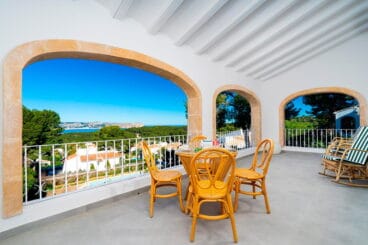 Terraza techada Águila Rent a Villa
