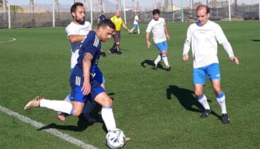 uno de los partidos de veteranos jugado por el denia vtnos