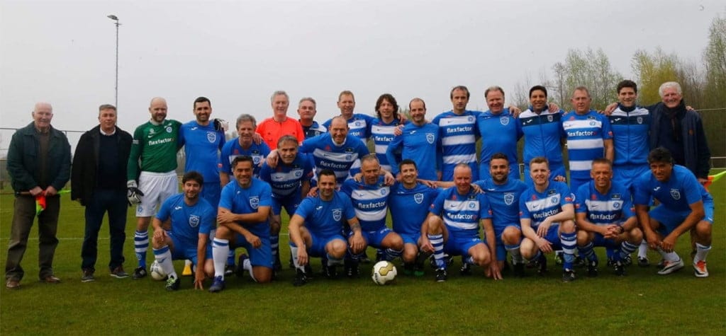 ambos equipos antes del partido