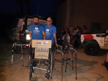 Andador donado en la Maroc Challenge