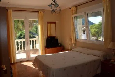 Dormitorio con terraza Euroholding