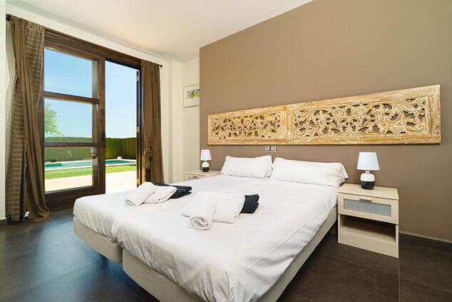 dormitorio villa alquiler en aguila rent a villa