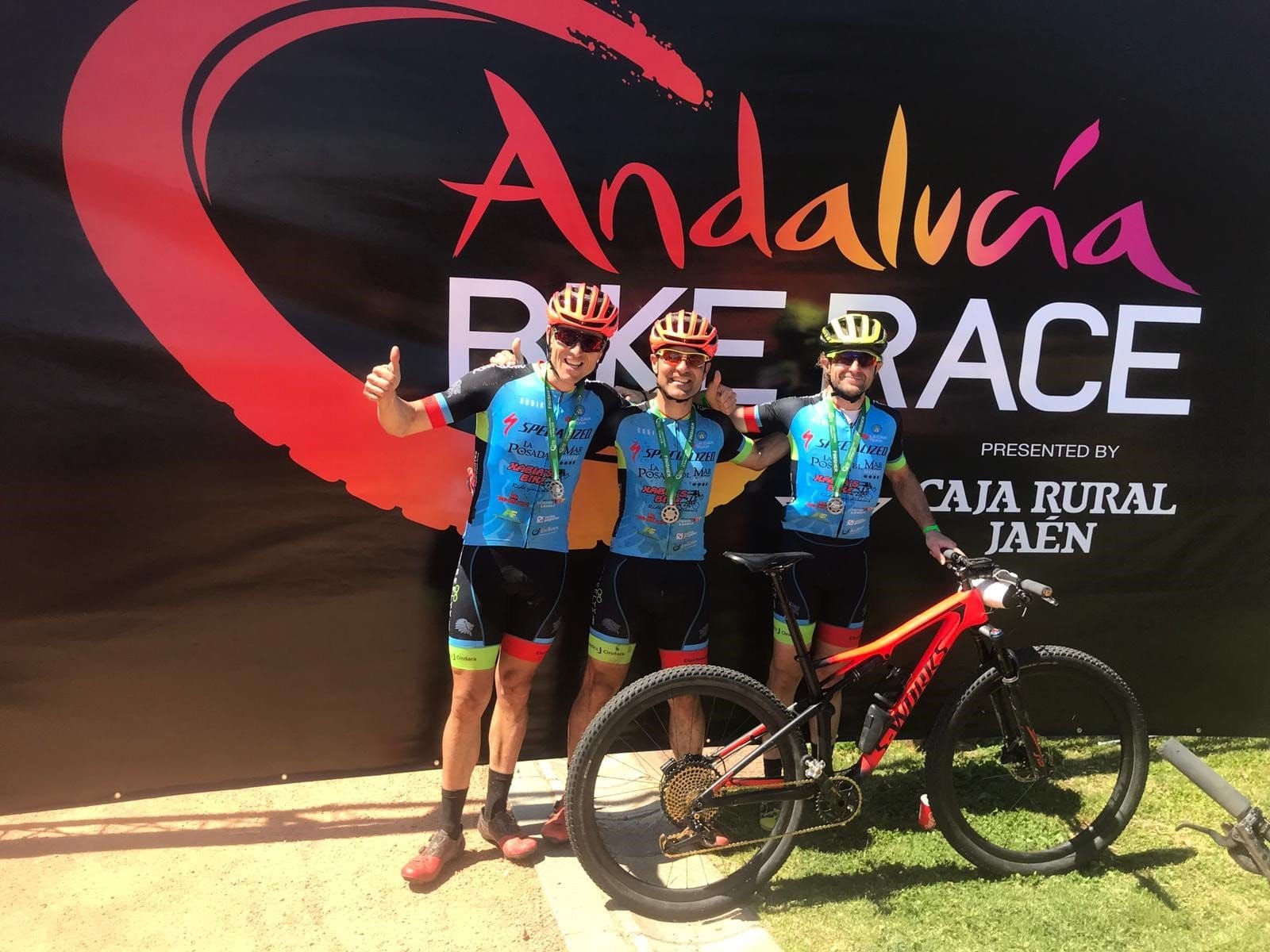 Los ciclistas del equipo 'La Cava Team' acabaron con una gran actuación la 'Andalucía Bike Race' 3 equipo ciclista la cava team