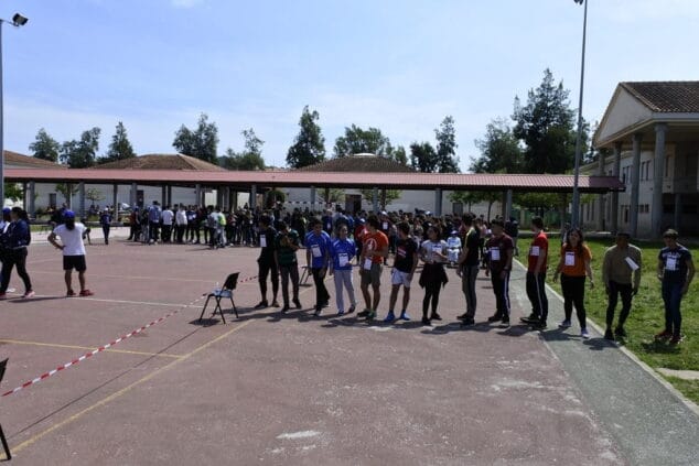 grupo de participantes en la i volta a peu per la inclusio