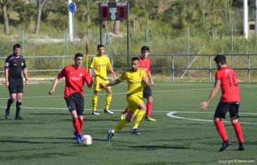 javi impidiendo el tiro de un rival