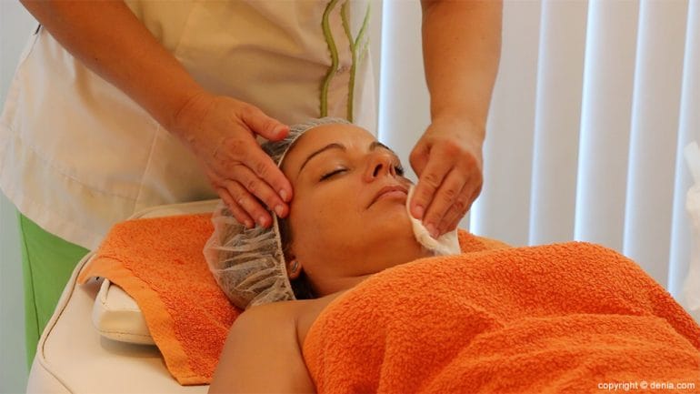 Limpieza facial Yvonne, masajes, estética & belleza