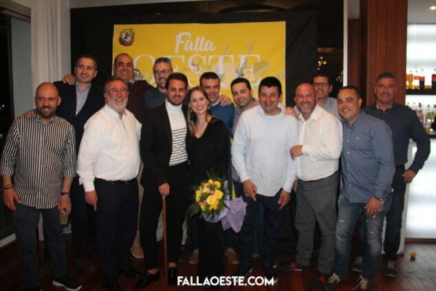 María Jesús Pastor, fallera mayor del Oeste, con Noa Dacosta y Julio Ausina como cargos infantiles 9 los presidentes del oeste con los cargos 2020