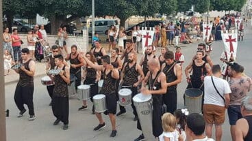 Moros y Cristianos Dénia – Batucada Azäleé Grup de percussió d’El Verger