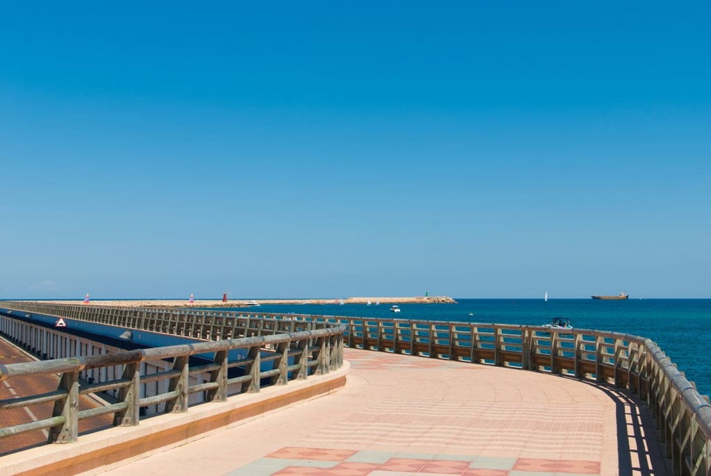 paseo puerto deportivo marina de denia