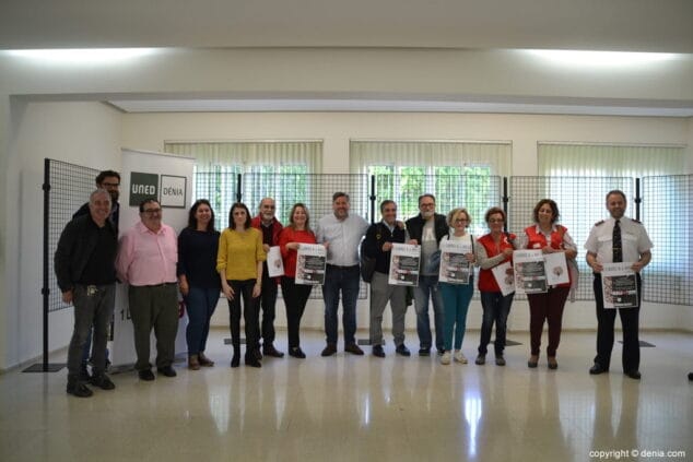 presentacion de la jornada 1 libro x 1 kilo 2019