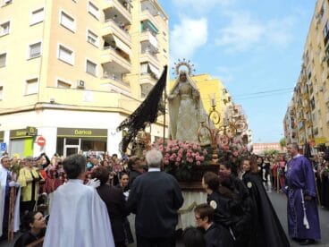 Procesión del encuentro en Dénia